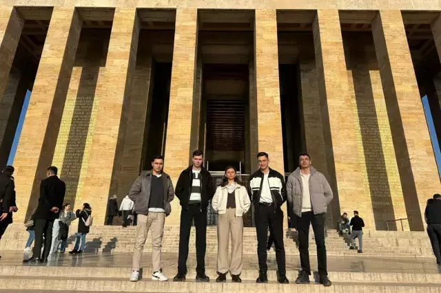 Tsk Dan Ihrac Edilen 5 Tegmen Anitkabir De 18328015 7017 M