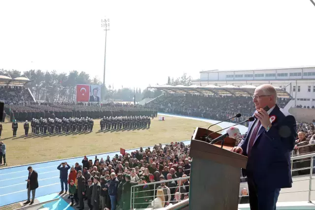 Bakan Guler Den Teror Orgutu Pkk Ya Net Mesaj 18433523 7081 M