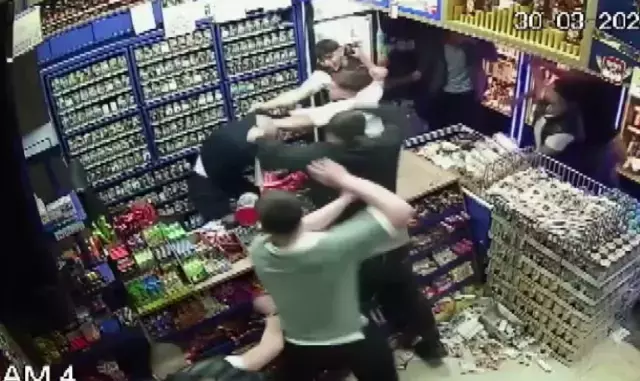 Tekel Bayisinde Emekli Polisi Olduresiye 18487150 8133 M