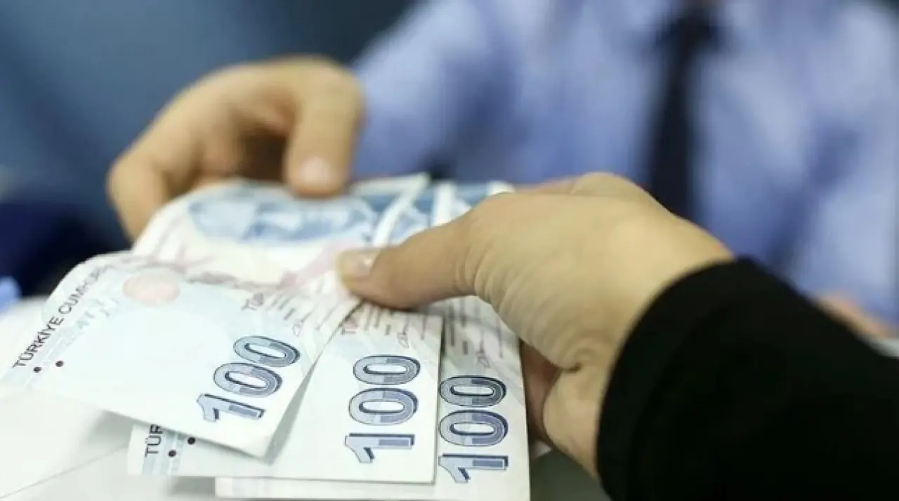 Emekliye müjde! 2026 yılı bayram ikramiyesi kulislerden sızdı 6