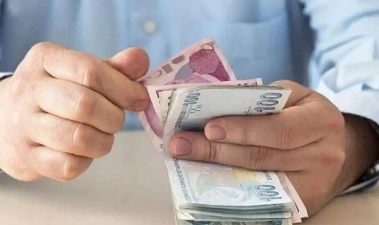 Emeklilere müjde! Çifte bayram müjdesi mi geliyor? İkramiyeye ne kadar olacak? 5