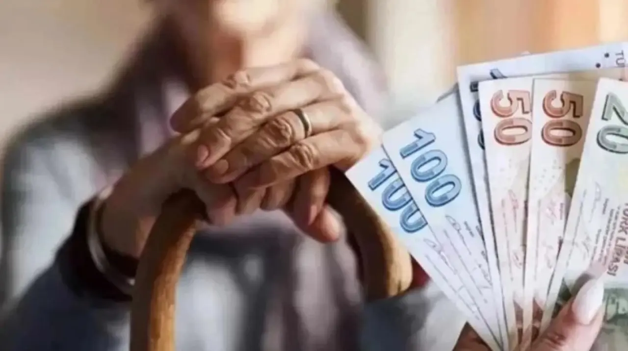 Emeklilere müjde! Çifte bayram müjdesi mi geliyor? İkramiyeye ne kadar olacak? 1