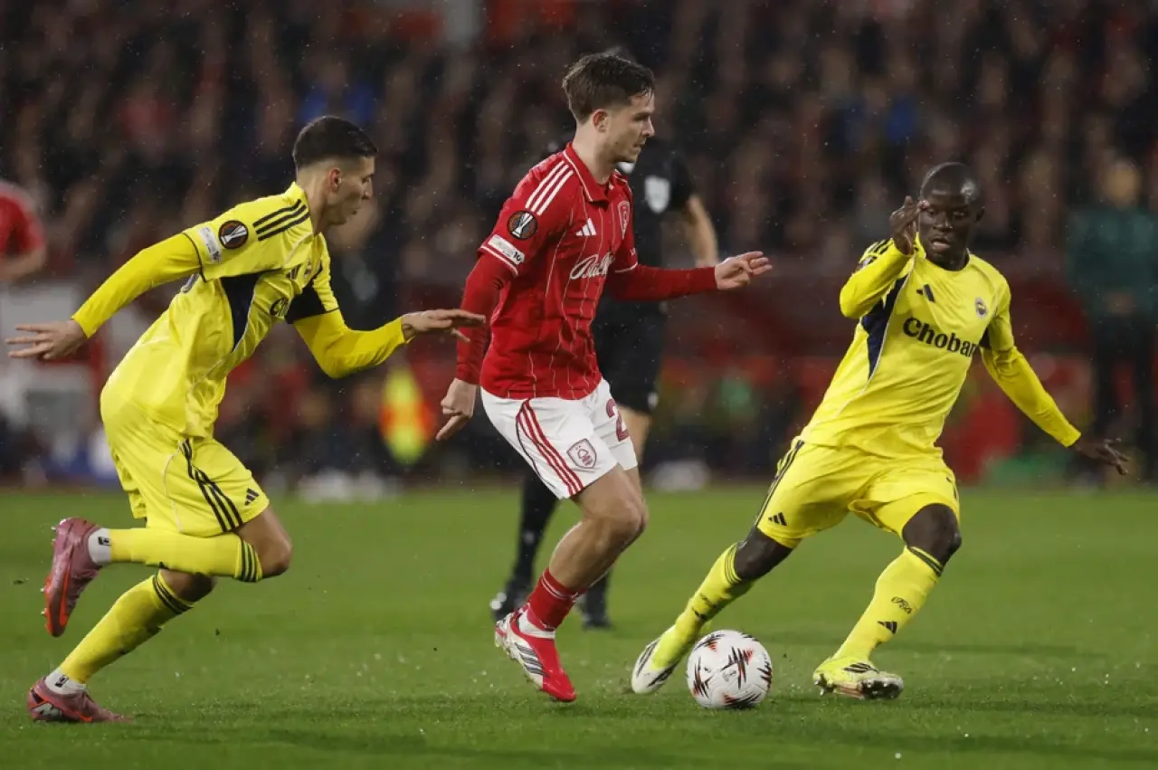 Nottingham Forest Fenerbahçe maç özeti 1-2 Kanarya Avrupa'ya veda etti 1