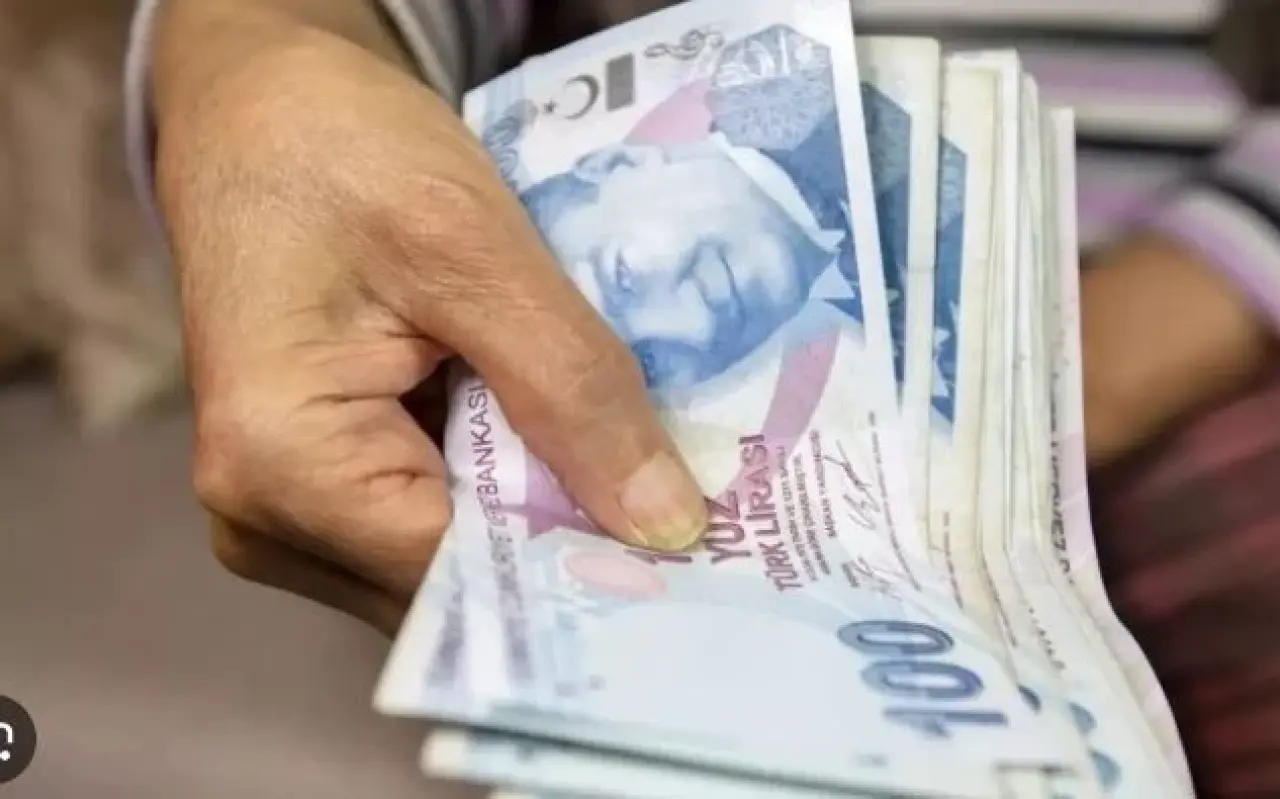 Bayram ikramiyesi artık ihtiyaç sahibi emekliye verilecek 5