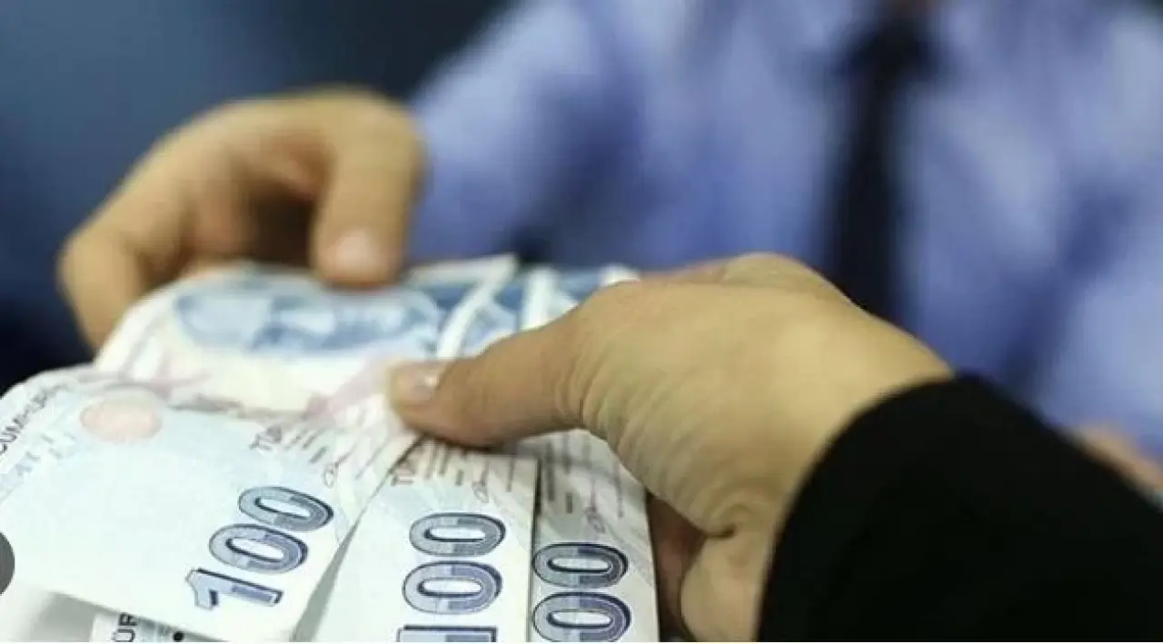 Bayram ikramiyesi artık ihtiyaç sahibi emekliye verilecek 4