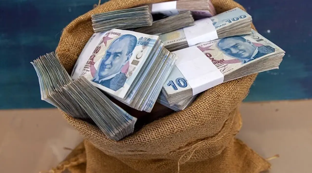 Erdoğan emekli maaşı ve bayram ikramiyesi ödemelerinin tarihini açıkladı 5