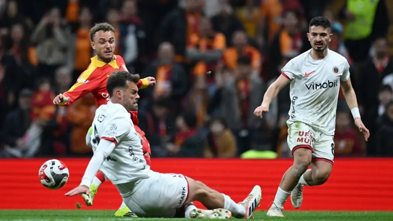 Galatasaray Gençlerbirliği maç özeti 0-2 Kupada tarihi şok 3