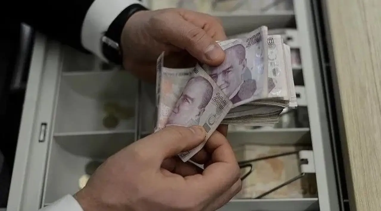 Emekli maaş promosyonları değişti: İşte banka banka ücretler! 12