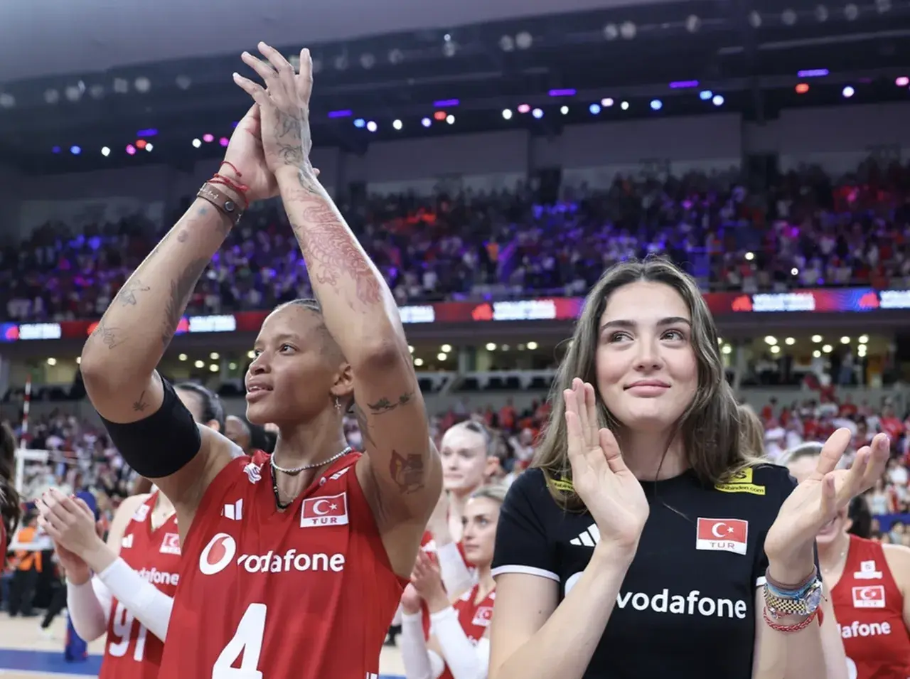 Türkiye Fransa voleybol maç özeti: Filenin Sultanları Fransa engelini kayıpsız geçti 2