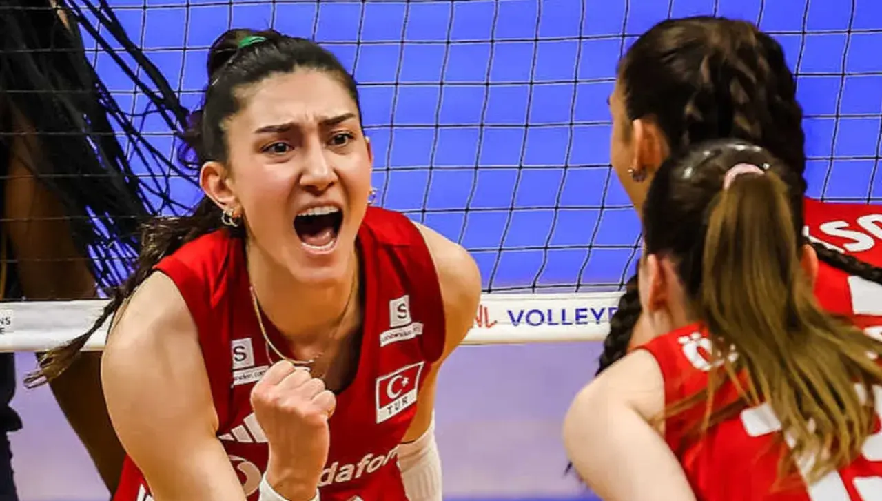 Türkiye Fransa voleybol maç özeti: Filenin Sultanları Fransa engelini kayıpsız geçti 1