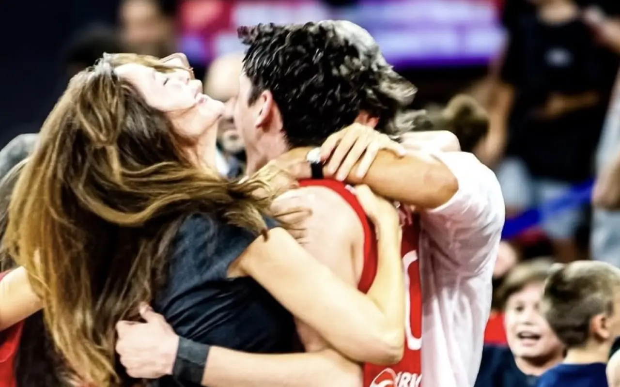 Ömer Kutluay kimdir, kaç yaşında? Milli takımı nasıl yarı finale taşıdı? 5