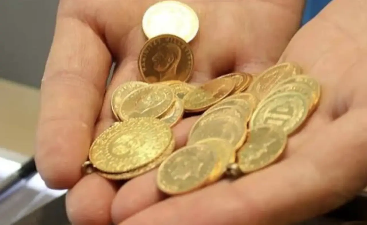 Fed faiz kararı sonrası altın ne kadar oldu? Gram, çeyrek ve Cumhuriyet altını 1