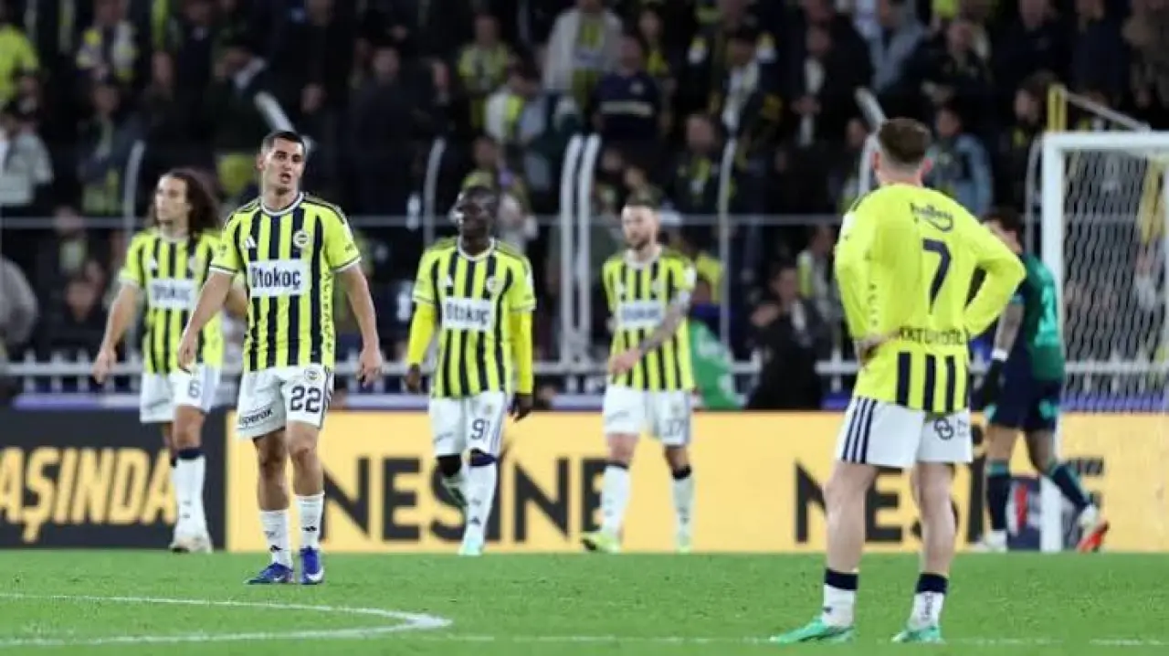 Fenerbahçe Göztepe maç özeti ve golleri! Kadıköy'de şok sonuç: 1-2 6