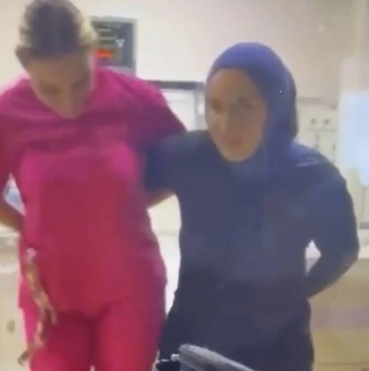 Güllü'nün kızı Tuğyan hakkında yeni soruşturma: Yoğun bakımdaki görüntüler gündem oldu 2