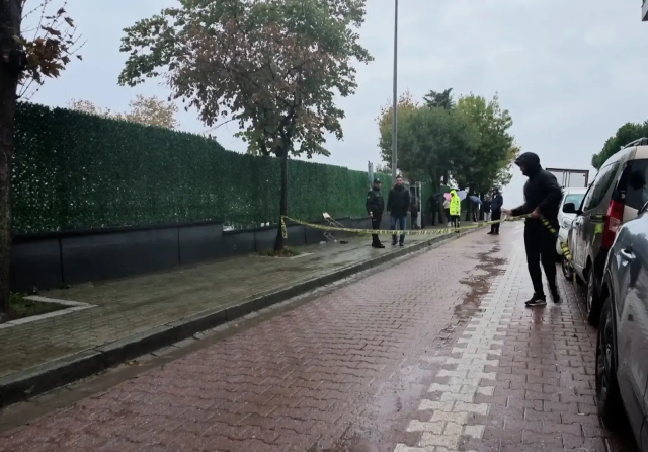 İstanbul Avcılar'da okul önünde silahlı kavga: Trafik tartışması kanlı bitti 4